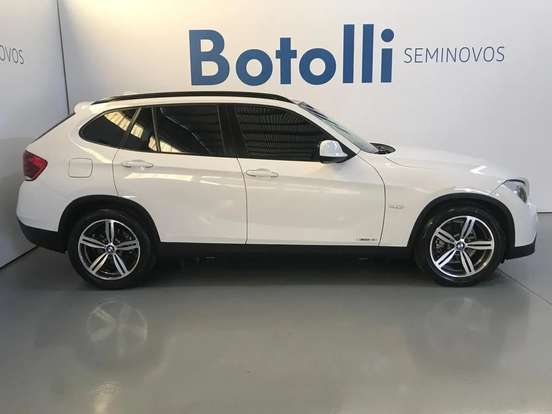 BMW-X1-2011