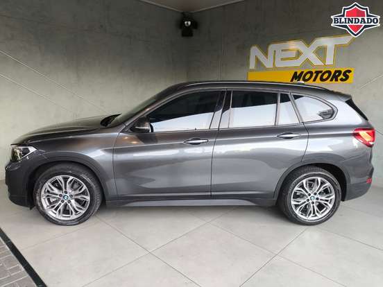 BMW-X1-2021