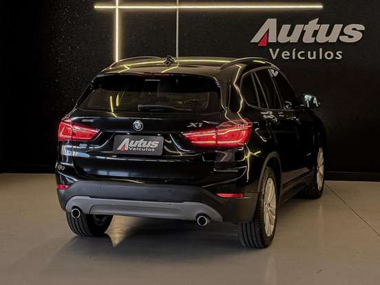 BMW-X1-2.0 16V TURBO ACTIVEFLEX SDRIVE20I 4P AUTOMÁTICO BMW-X1-2017