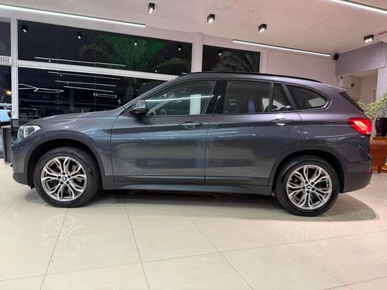 BMW-X1-2021