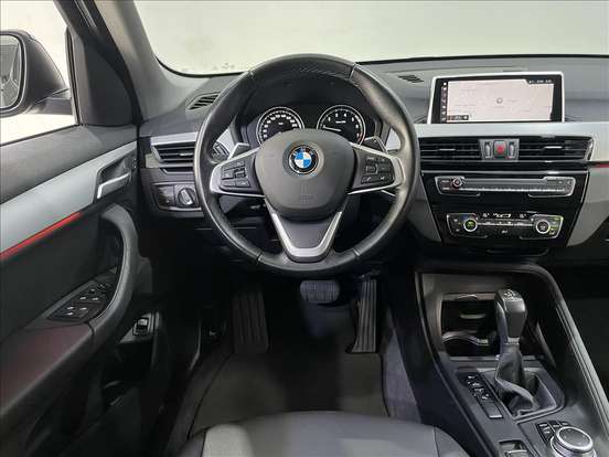 BMW-X1-2021