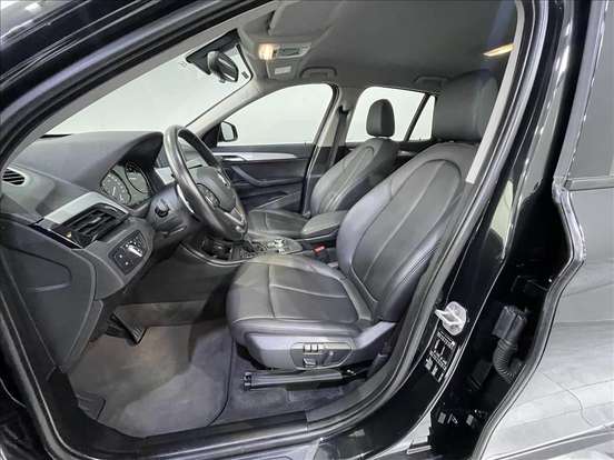 BMW-X1-2021