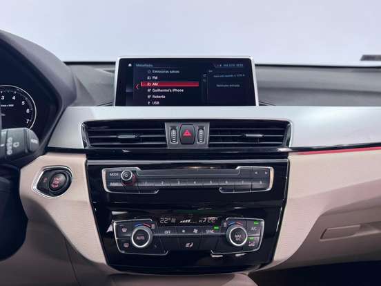 BMW-X1-2021