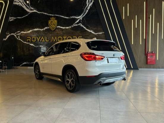 BMW-X1-2.0 16V TURBO ACTIVEFLEX SDRIVE20I X-LINE 4P AUTOMÁTICO BMW-X1-2018