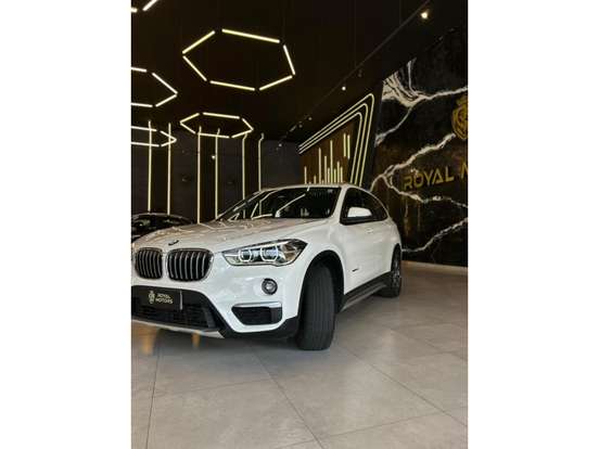 BMW-X1-2.0 16V TURBO ACTIVEFLEX SDRIVE20I X-LINE 4P AUTOMÁTICO BMW-X1-2018