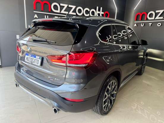 BMW-X1-2.0 16V TURBO ACTIVEFLEX SDRIVE20I X-LINE 4P AUTOMÁTICO BMW-X1-2022