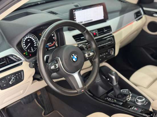 BMW-X1-2.0 16V TURBO ACTIVEFLEX SDRIVE20I X-LINE 4P AUTOMÁTICO BMW-X1-2022