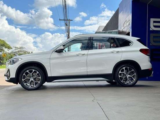 BMW-X1-2.0 16V TURBO ACTIVEFLEX SDRIVE20I X-LINE 4P AUTOMÁTICO BMW-X1-2020