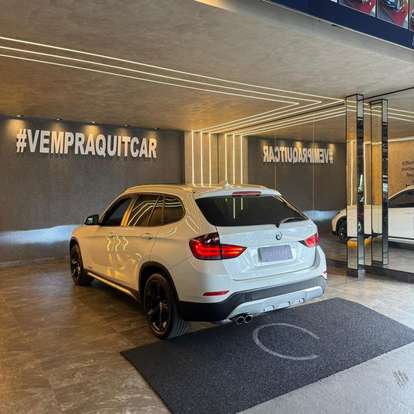 BMW-X1-2013