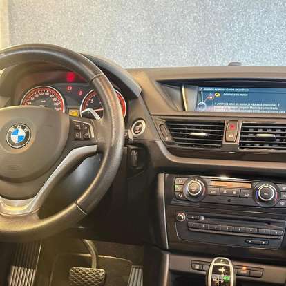 BMW-X1-2013