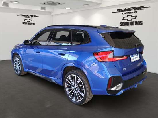 BMW-X1-2024