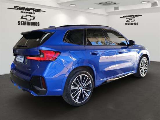 BMW-X1-2024