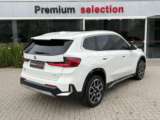BMW-X1-2.0 16V TURBO GASOLINA SDRIVE20I X-LINE STEPTRONIC BMW-X1-2024