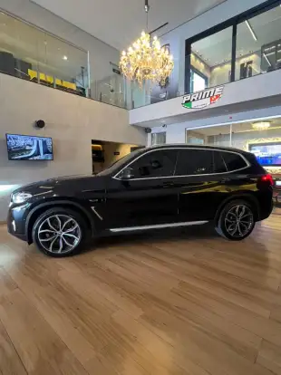 BMW-X3-2021