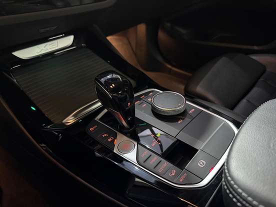 BMW-X3-2021
