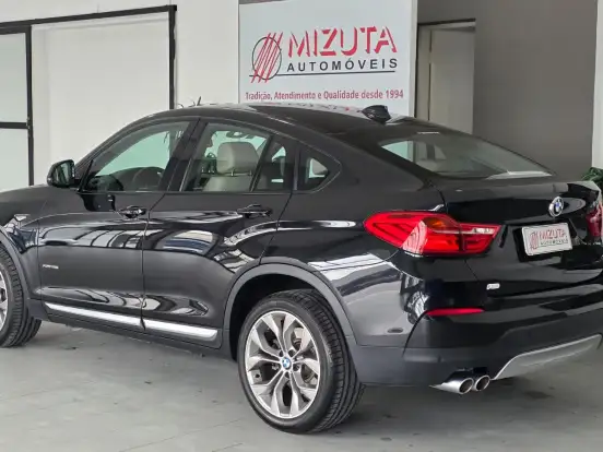 BMW-X4-2.0 28I X LINE 4X4 16V TURBO GASOLINA 4P AUTOMÁTICO BMW-X4-2018