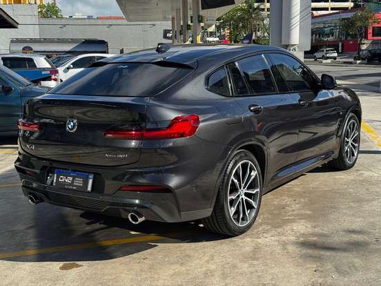 BMW-X4-2019