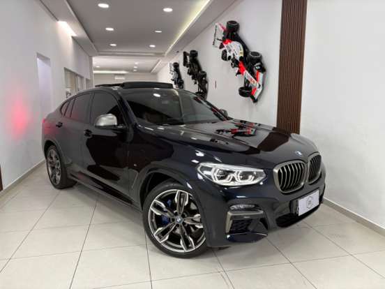 BMW-X4-2021