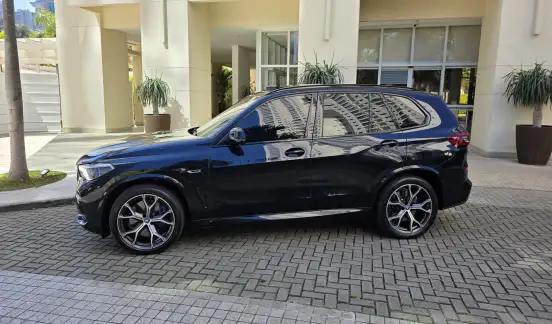 BMW-X5-2022