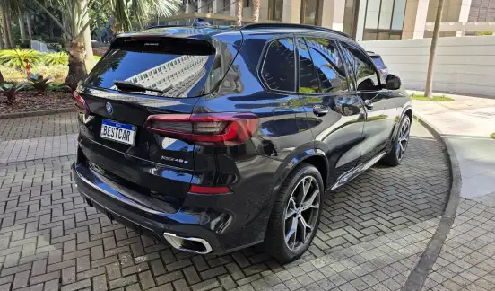 BMW-X5-2022