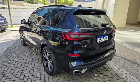 BMW-X5-2022