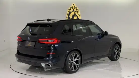 BMW-X5-2022