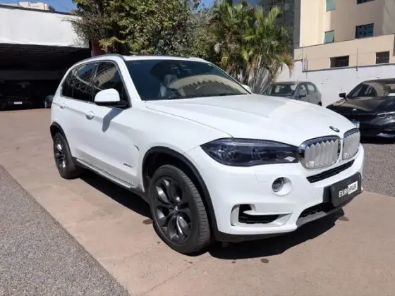 BMW X5 4.4 V8 TURBO GASOLINA XDRIVE50I AUTOMÁTICO