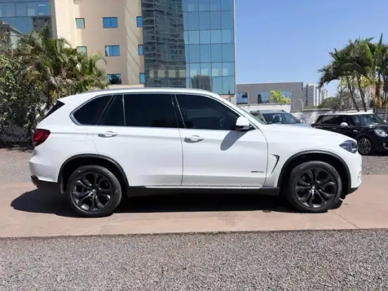 BMW-X5-4.4 V8 TURBO GASOLINA XDRIVE50I AUTOMÁTICO BMW-X5-2013