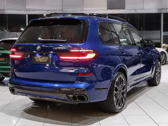 BMW-X7-4.4 V8 GASOLINA M60i STEPTRONIC BMW-X7-2024