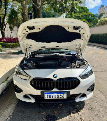 BMW-218i-2019