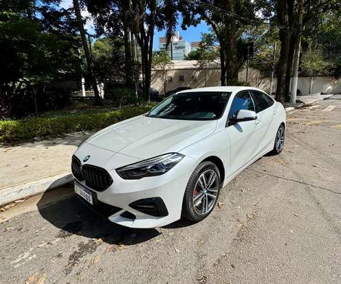 BMW-218i-2019