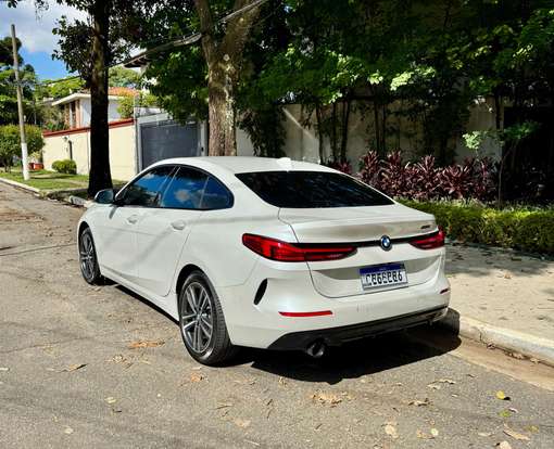 BMW-218i-2019