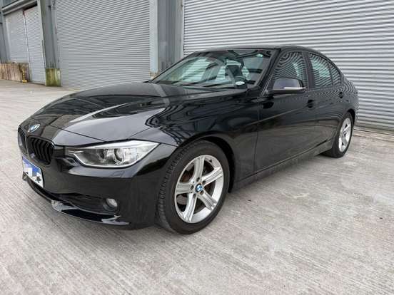 BMW-316i-2013