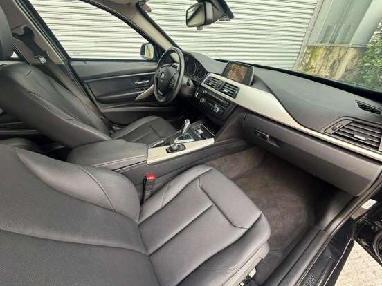 BMW-316i-2013