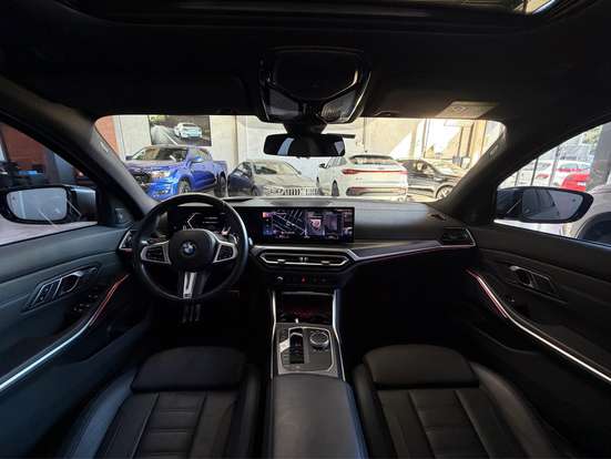 BMW-320i-2023