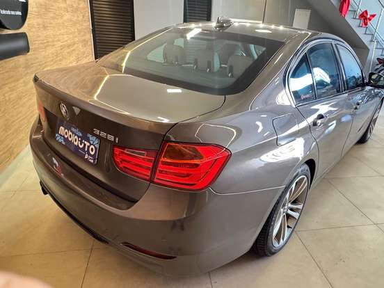 BMW-328i-2.0 SPORT GP 16V GASOLINA 4P AUTOMÁTICO BMW-328i-2012