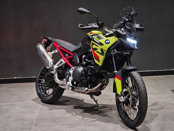 BMW F 900 GS PLUS 