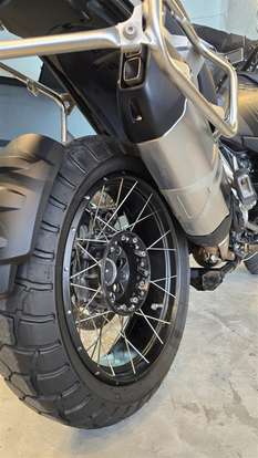 BMW-R 1250 GS ADVENTURE TRIPLE BLACK-2024
