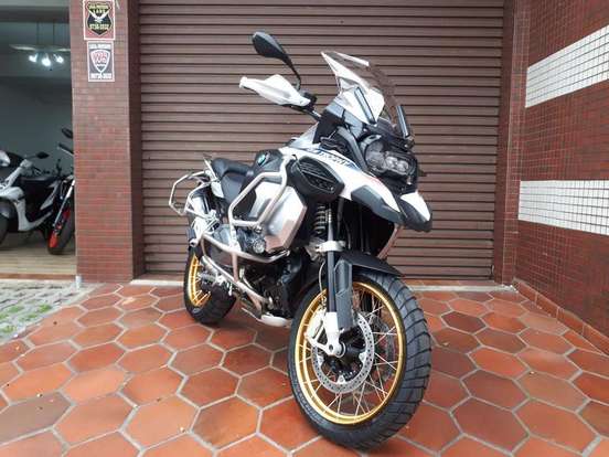 BMW-R 1250 GS ADVENTURE PREMIUM TRIPLE BLACK BMW-R 1250 GS ADVENTURE PREMIUM TRIPLE BLACK-2023