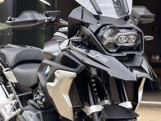 BMW-R 1250 GS PREMIUM TRIPLE BLACK-2023