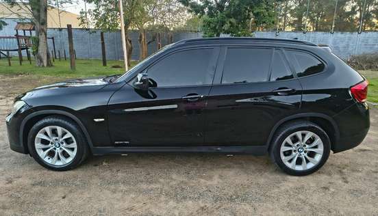 BMW-X1-2010