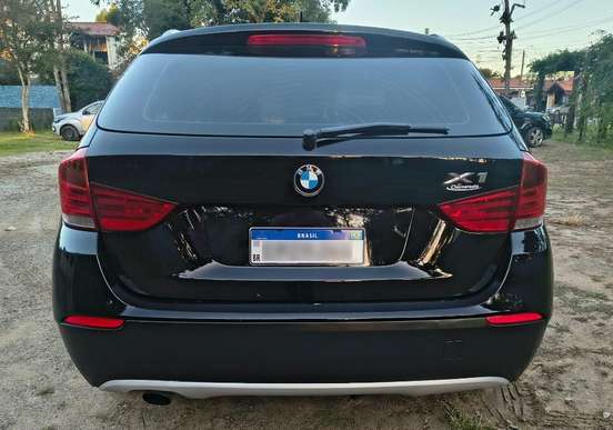 BMW-X1-2010