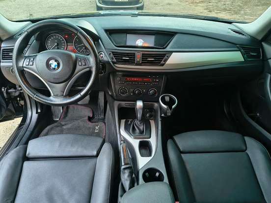 BMW-X1-2010