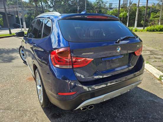 BMW-X1-2.0 16V TURBO ACTIVEFLEX SDRIVE20I X-LINE 4P AUTOMÁTICO BMW-X1-2015