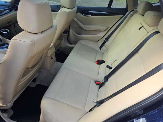 BMW-X1-2015