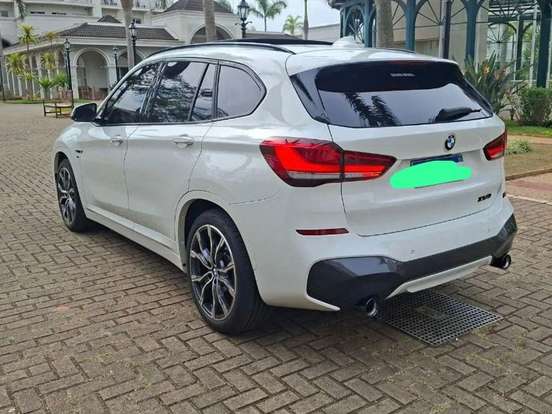 BMW-X1-2.0 16V TURBO ACTIVEFLEX SDRIVE20I M SPORT 4P AUTOMÁTICO BMW-X1-2022