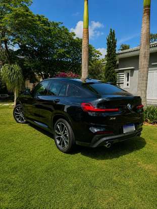 BMW-X4-2020