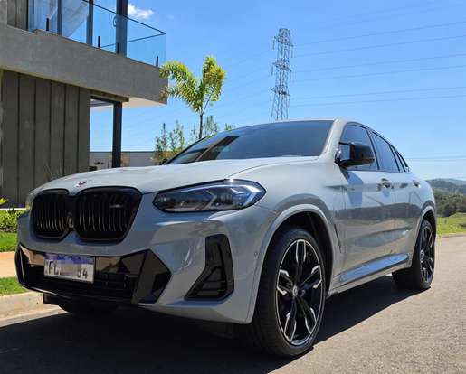 BMW-X4-2022