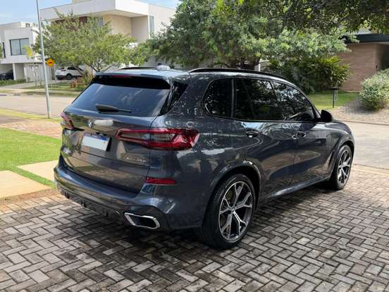 BMW-X5-2020
