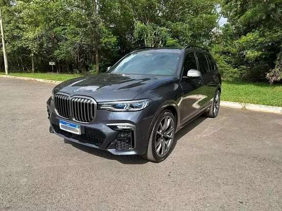 BMW-X7-2021